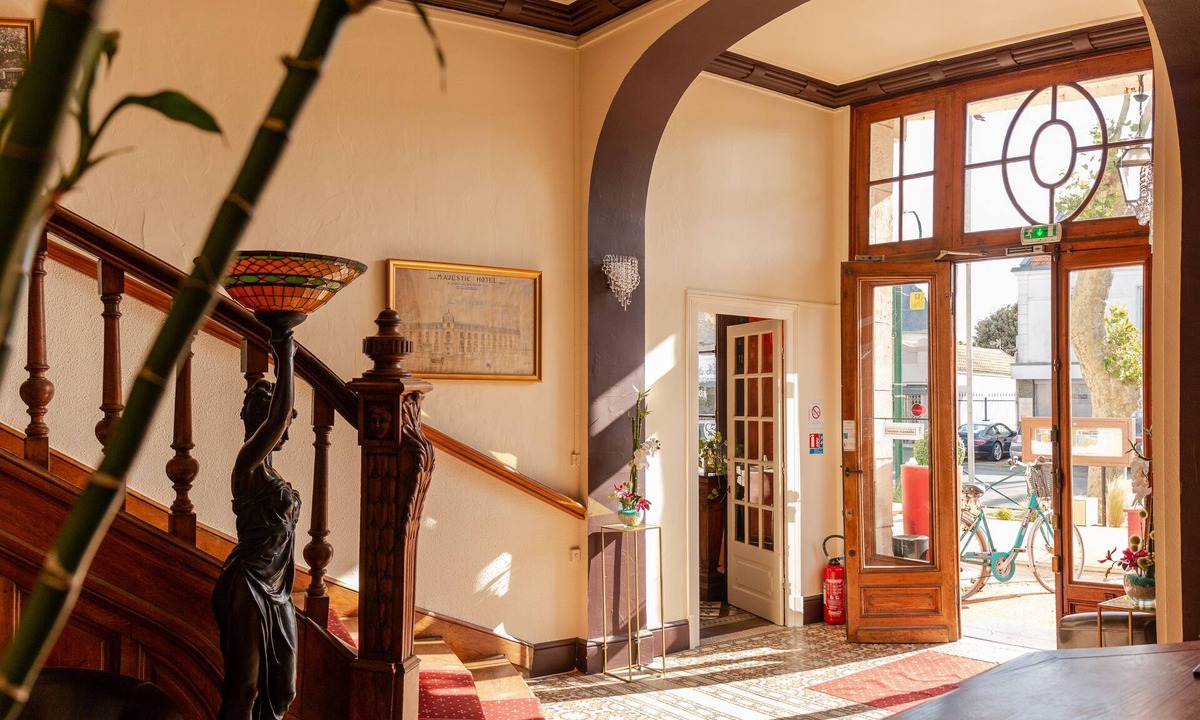 Quartier du Casino Hotel | Logis Hotel Le Majestic