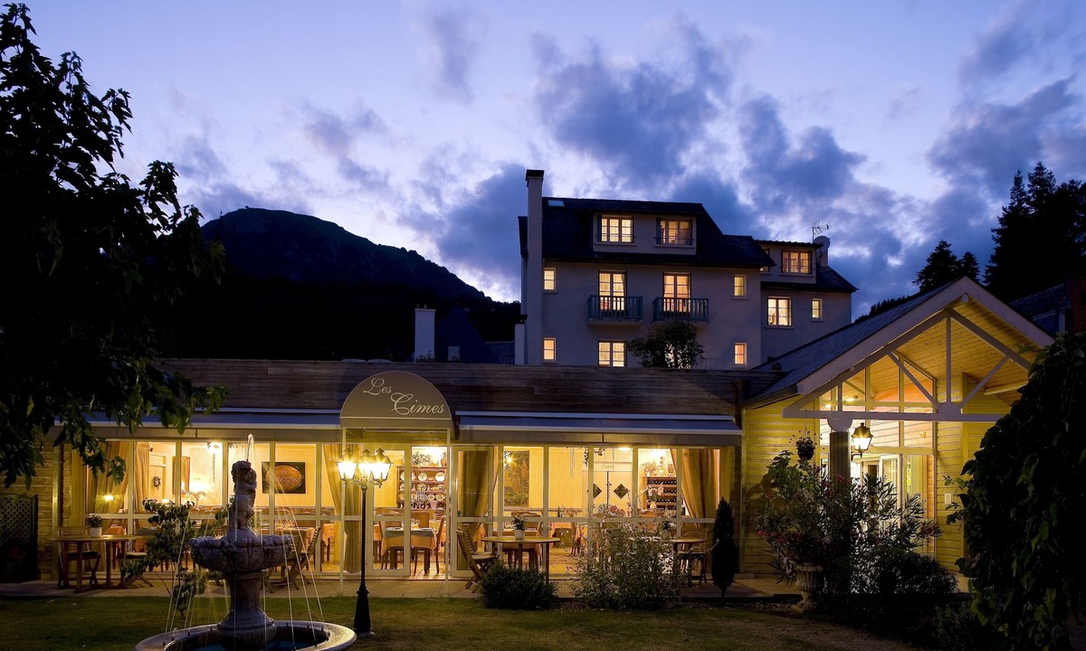 Argeles Gazost Hotel | Logis Hotel les Cimes