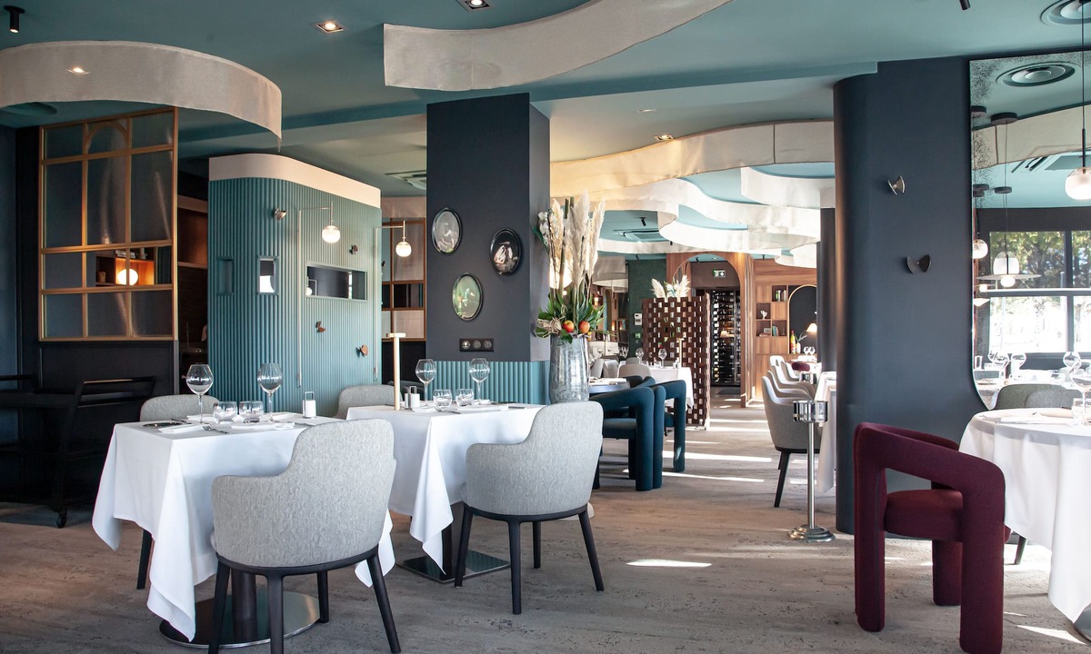Deols Hotel | LOGIS HOTEL RELAIS SAINT JACQUES