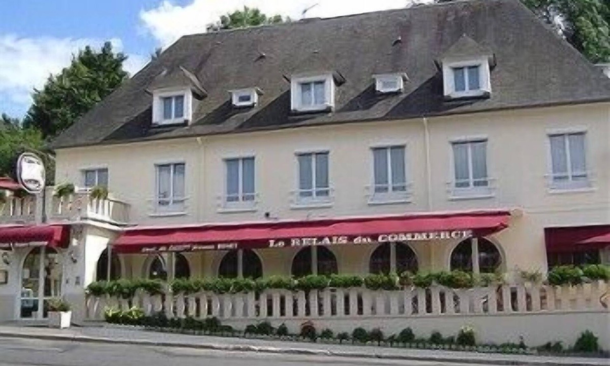 Pont-d'Ouilly Hotel | LOGIS HOTEL RESTAURANT DU COMMERCE
