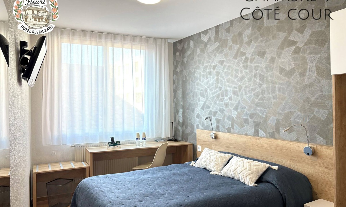 Vertou Hotel | Logis Hotel Restaurant Le Laurier Fleuri