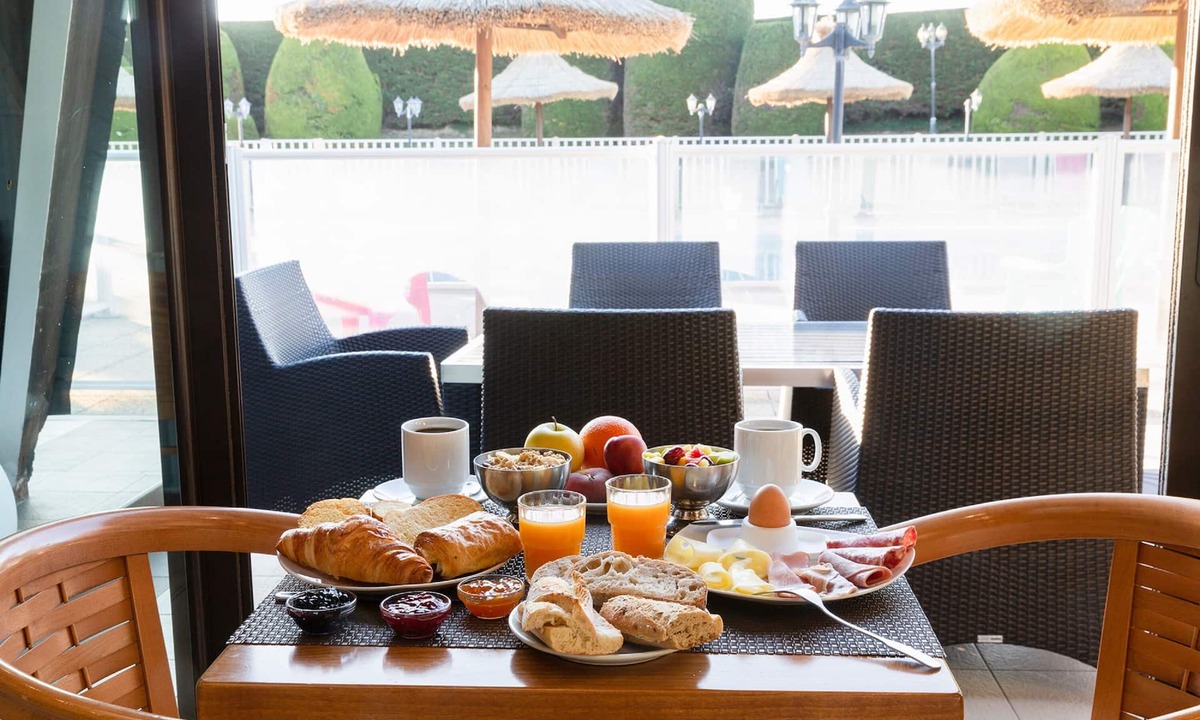 Saint-Nazaire Hotel | Logis Hotels, Hôtel Aquilon, Saint-Nazaire
