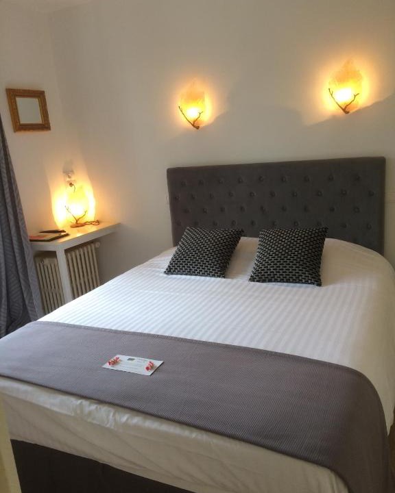 Buzancais Hotel | Logis L'hermitage