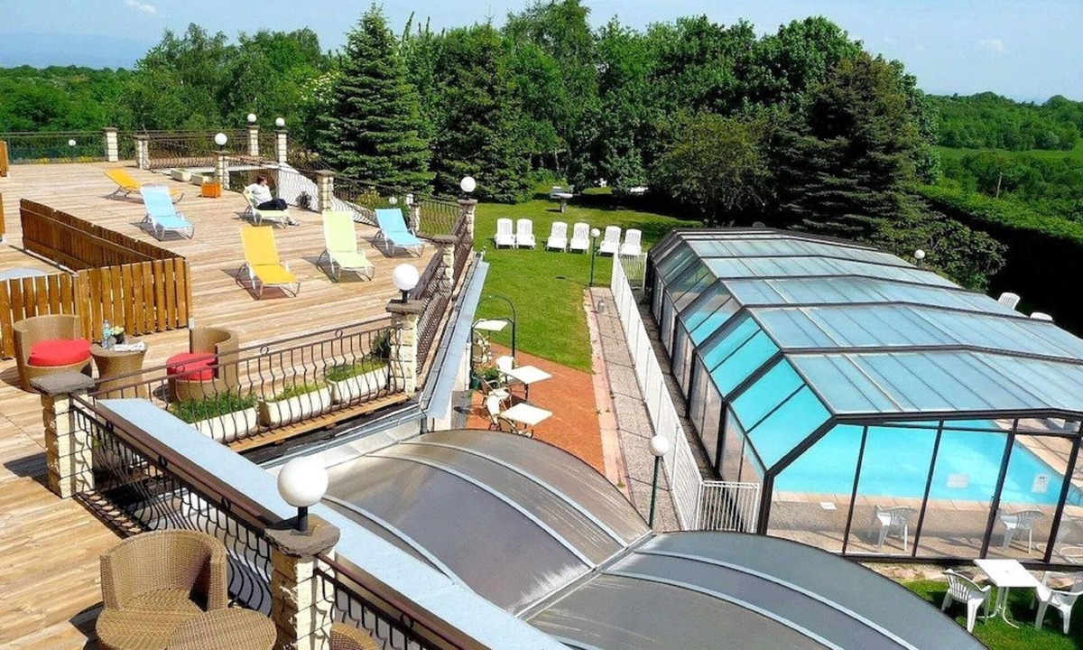 Volvic Hotel | Logis La Rose des Vents