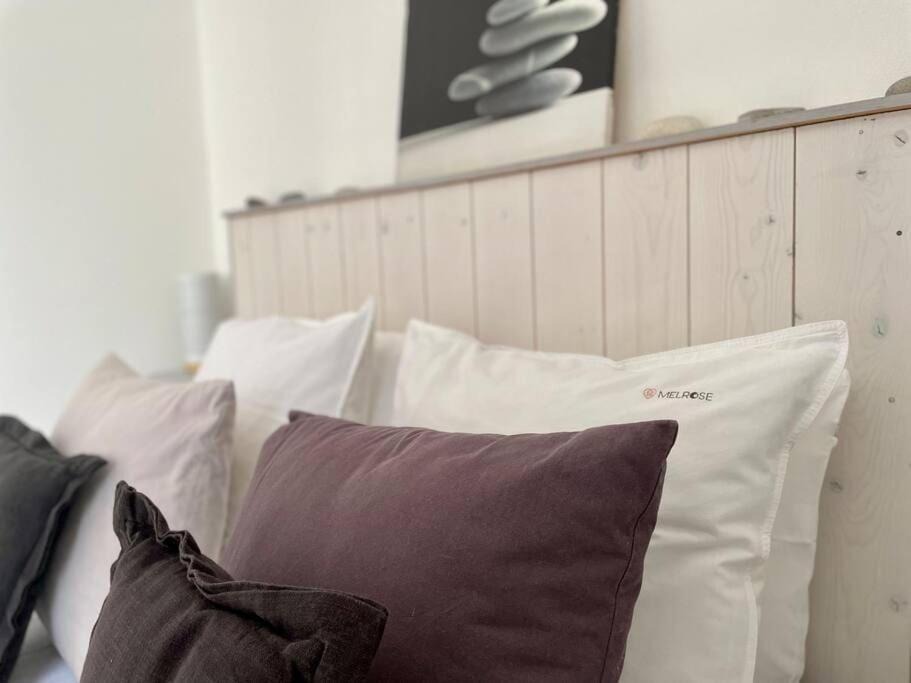 Saint-Martin-des-Entrees Apartment | Logis Saint-Martin by Melrose