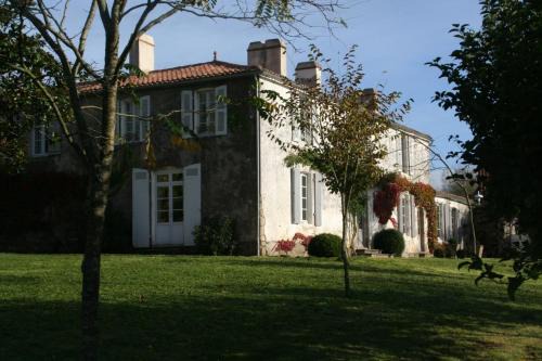 Saint-Etienne-du-Bois House | Logis Vendéen, 40 Min De La Mer