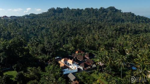 Bangli House | Loka Subha Guest House