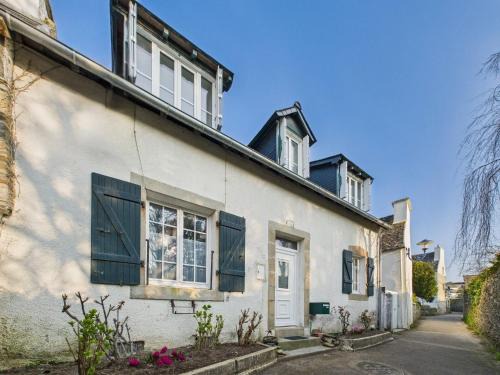 Locquirec Villa | Loki Rivoli Cottage