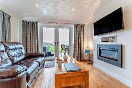 Port Glasgow House | Lomond View