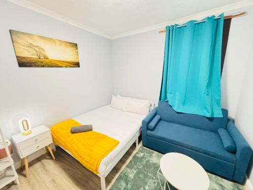 West Ham House | London Budget-Friendly Stay