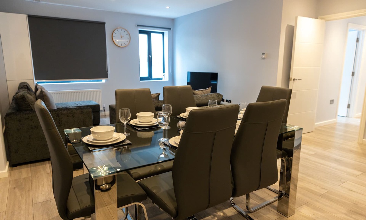 Cranford Apartment | London Heathrow Bath Road Flats