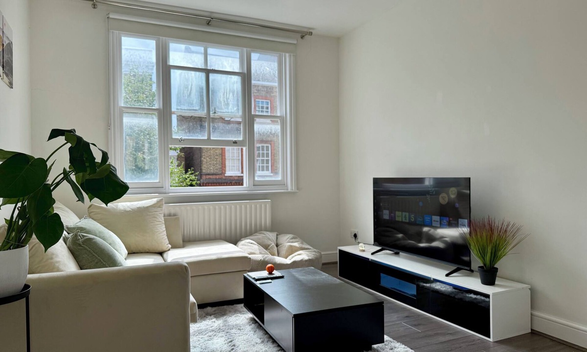 Canonbury Apartment | London Luxe Escape