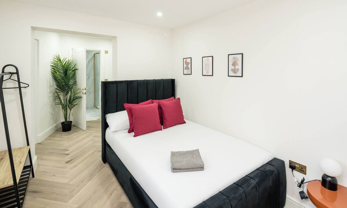 West Putney Apartment | London Studio 3