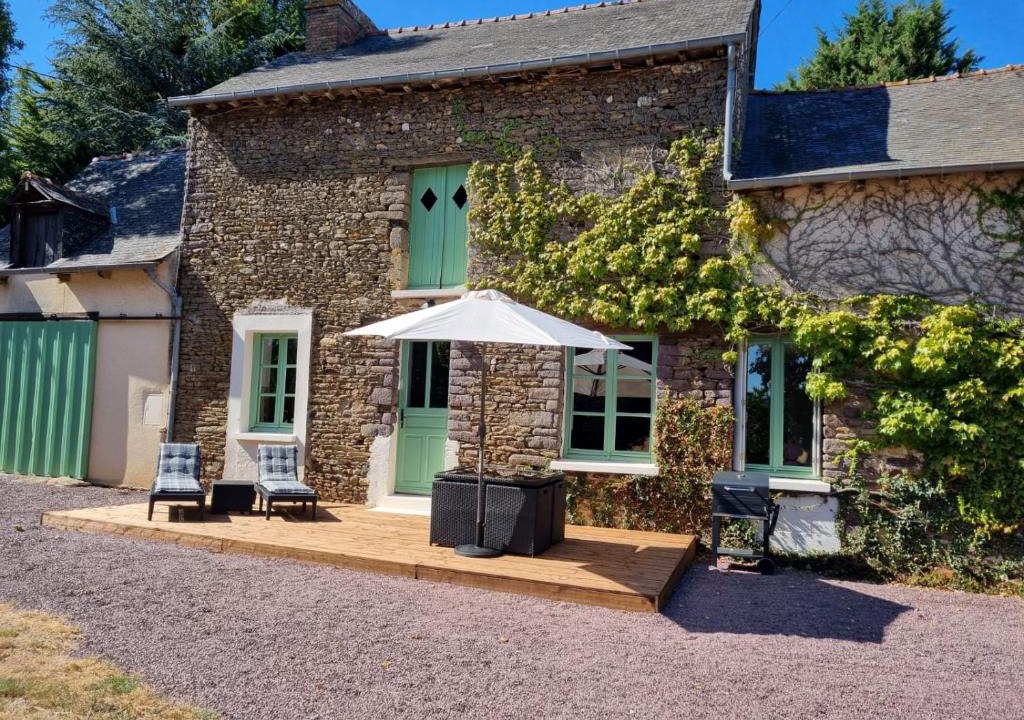 Saint-Maugan House | Longère indépendante avec terrain de tennis privé