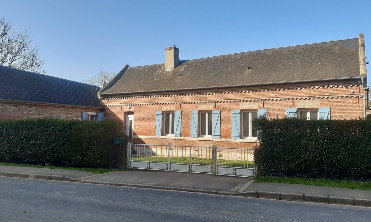 Le Meillard House | Longère Picarde "Chez Christine" Fully equipped for family vacations.
