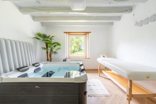 La Chapelle-sur-Loire House | Longère Spa & Bien-être