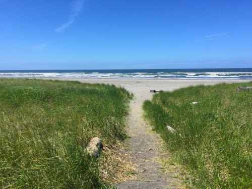 Seaview Resort | Long beach Camping Resort Yurt 9