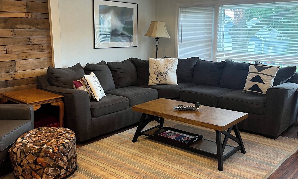 Long Lake House | Long Lake Lodge. The perfect getaway for friends + family. 1hr from Chi + MKE