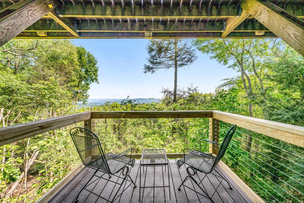 Beech Mountain House | Long Range Retreat