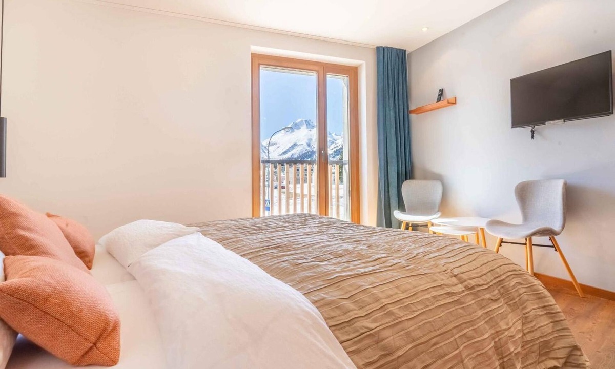 Maloja Bed & Breakfast | Longhin