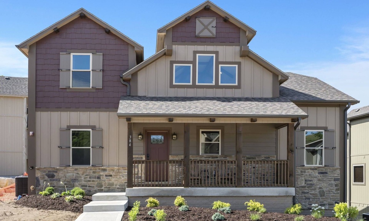 Hollister Cabin | Longhorn Lodge - Private Swimming Pool & Hot Tub, Pool Table - Pet Friendly!