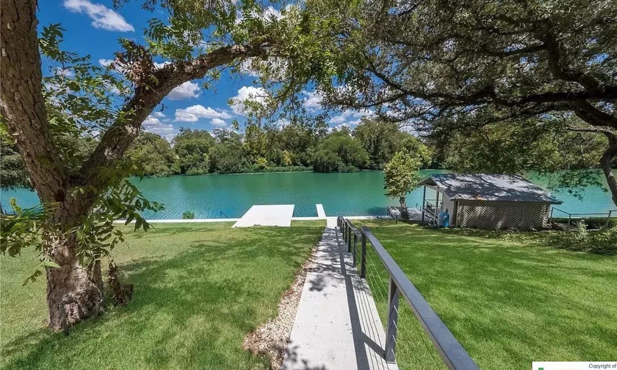 Seguin House | Longhorn River Ranch