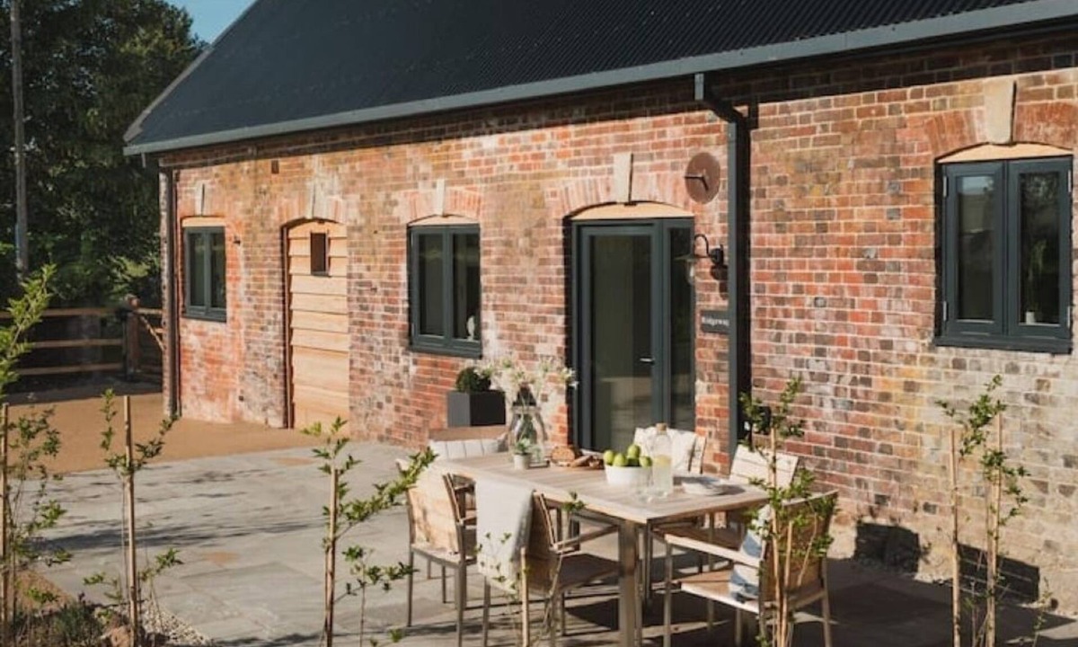 Beckhampton House | Longstones Avebury – Ridgeway