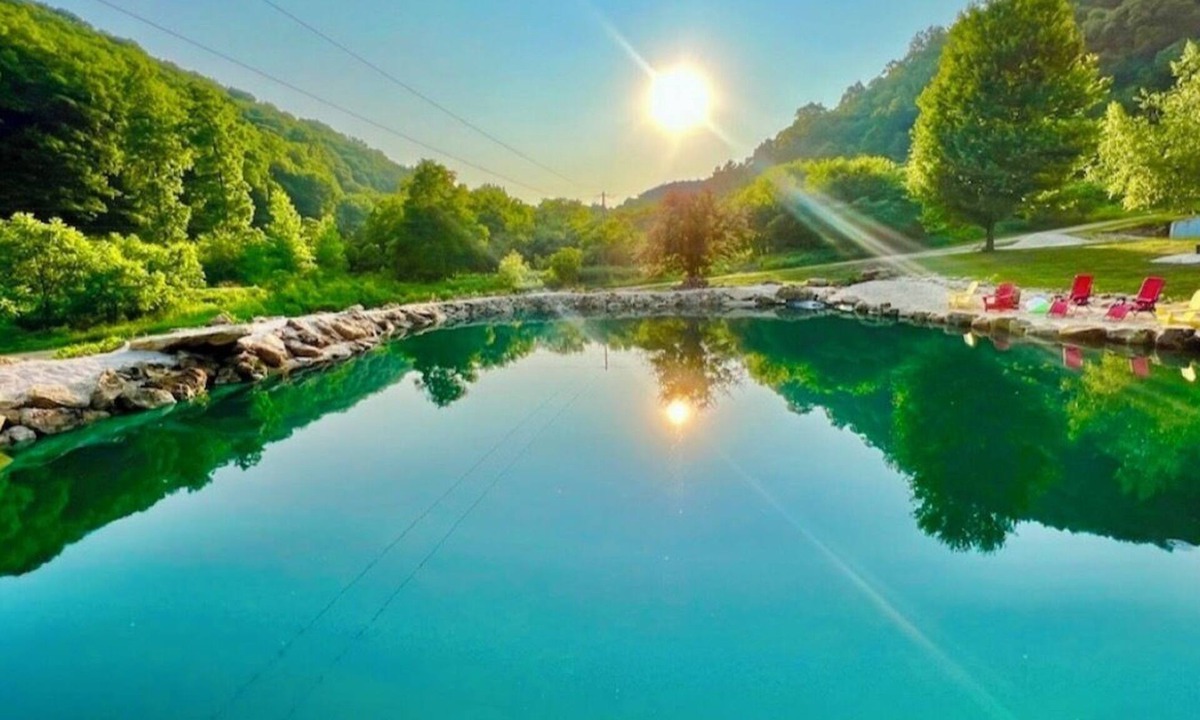 Harpers Ferry Cabin | Longview Lodge 6br w/Swimming Pond & Hot Tub