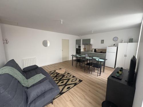 Challans Apartment | LONI Expériences moderne emplacement idéal