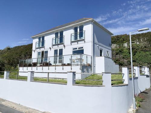 Downderry House | Looe Island View