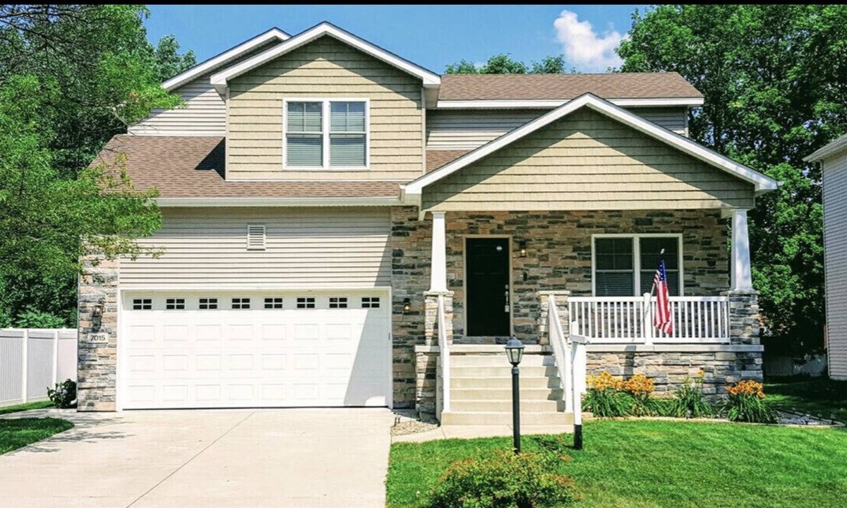 Hammond House | Looking to come to city but don’t want to pay the city prices!~ Touch of a Nurse