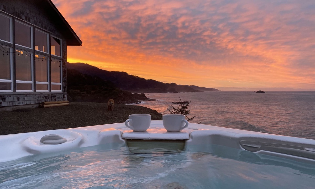 Brookings House | Lookout House - Romantic Luxury and Ocean Views