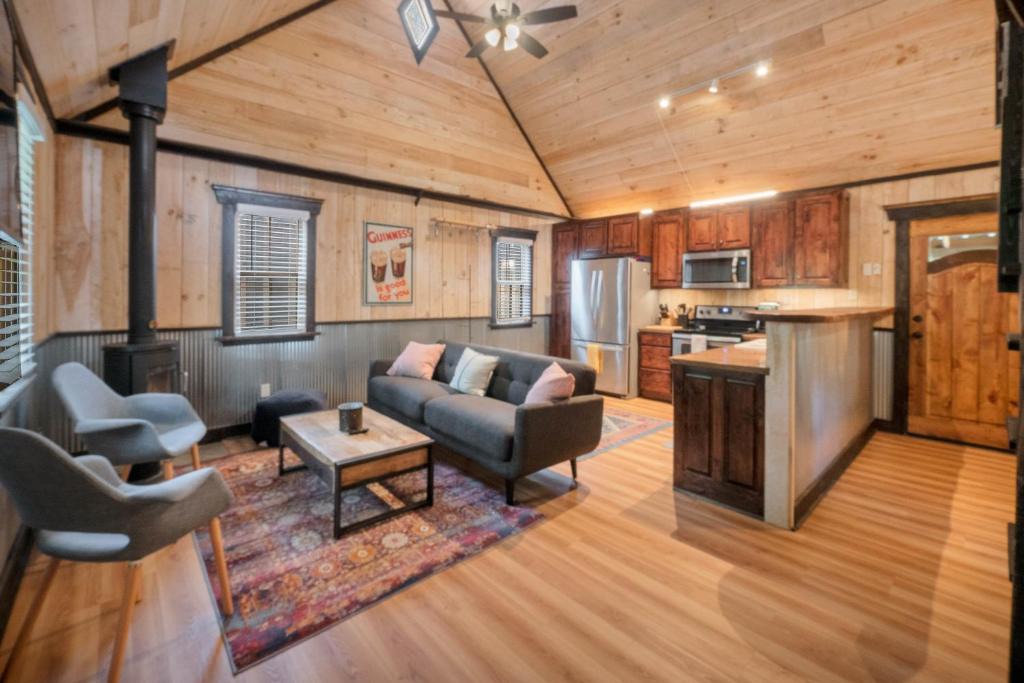 Rising Fawn House | Lookout Lodge