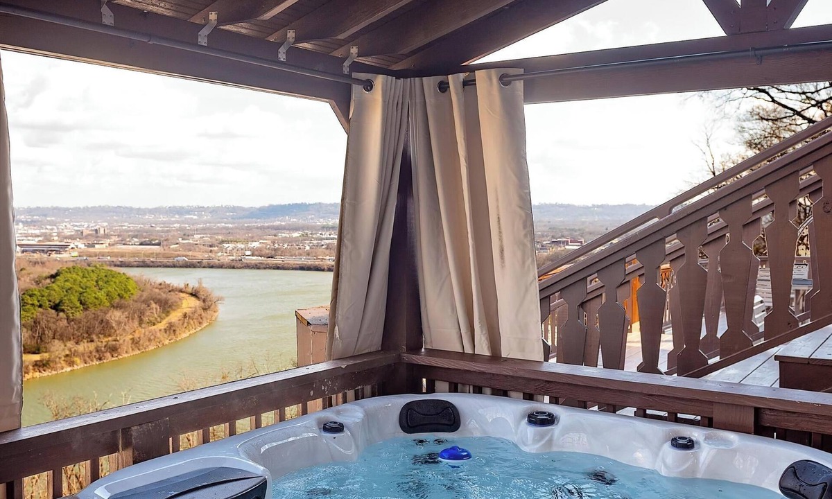 Chattanooga Hotel | Lookout Mountain Riverview Inn