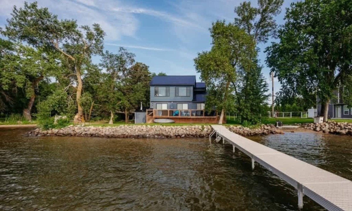 Richville House | Lookout on Otter Tail Lake