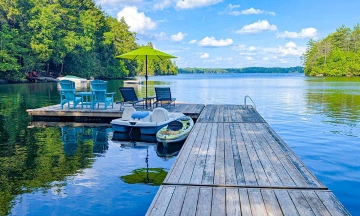 North Kawartha Cottage | Loon Bay Serenity - Four Bedroom Cottage, Sleeps 8