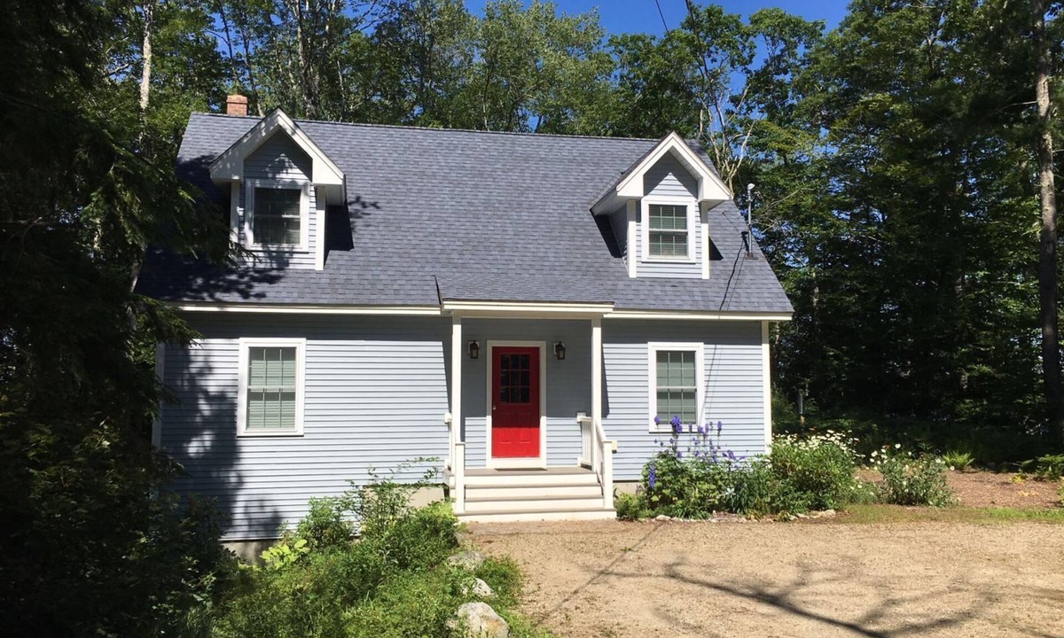 Damariscotta House | Loon Call | Pemaquid Lake