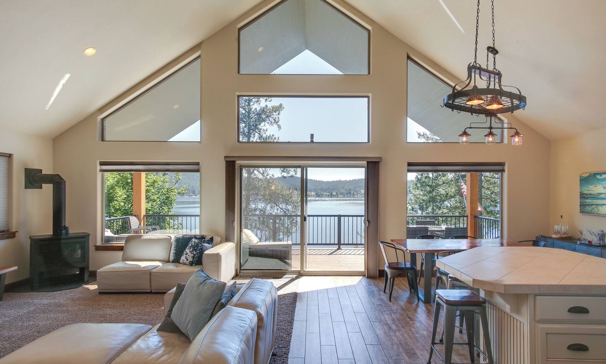 Loon Lake House | Loon Lake Waterfront Retreat: 2 Decks & Dock!