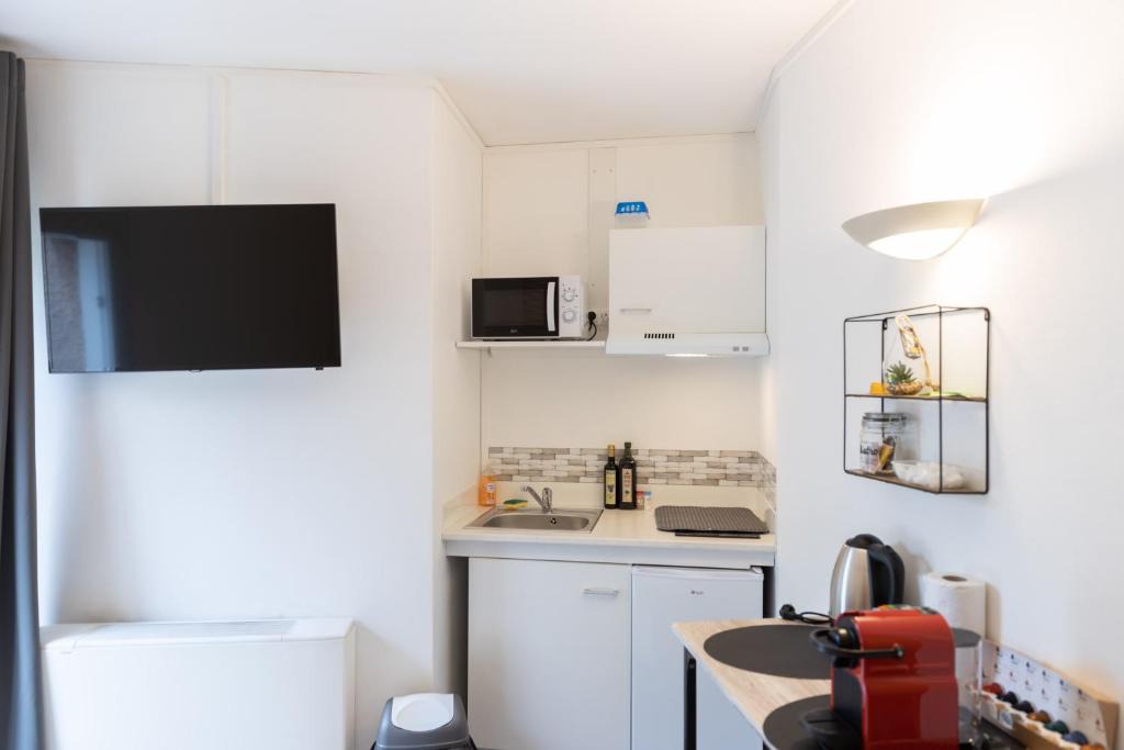 Sainte-Savine Apartment | LORIS! Studio avec PARKING et TERRASSE à TROYES