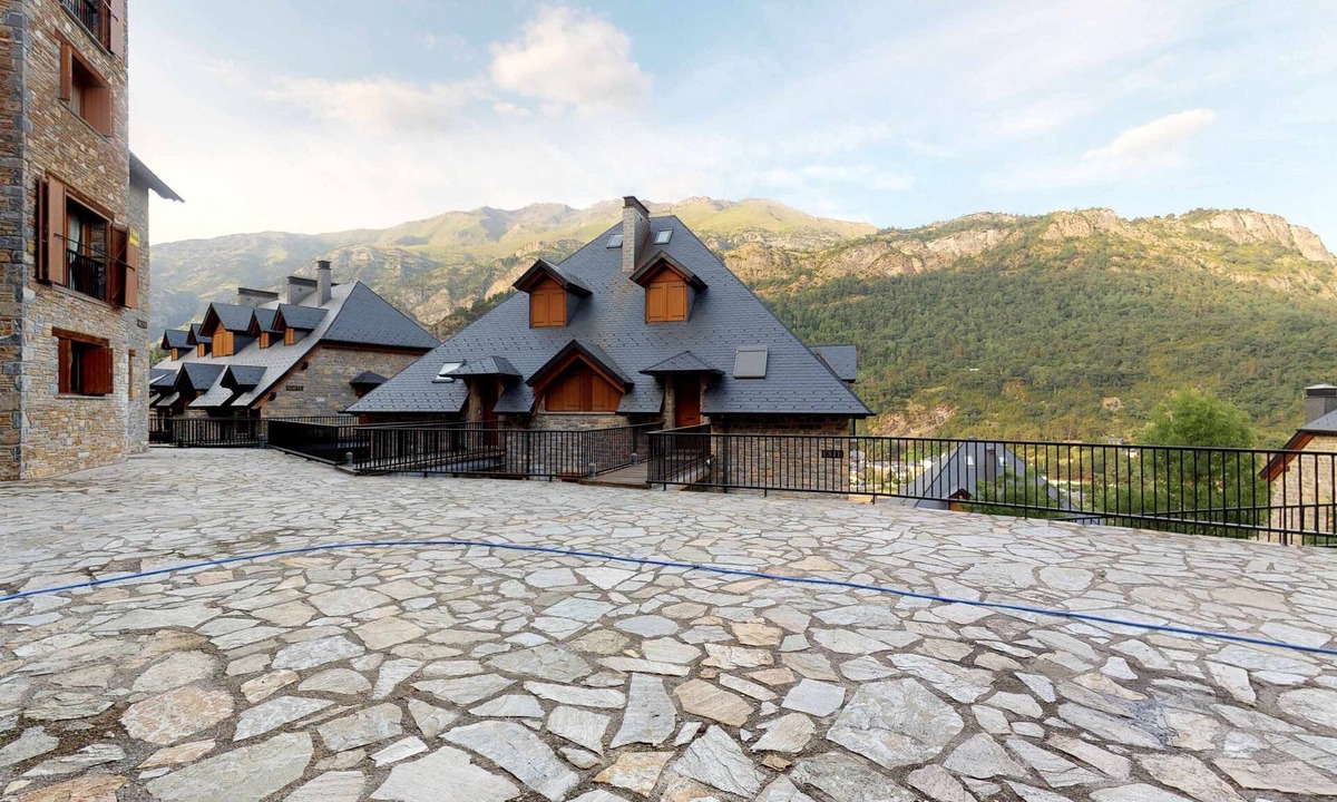 Escarrilla Apartment | Los Altos de Escarrilla - Tu Casa en los Pirineos - 2 Dorm y 1 Baños 31BC