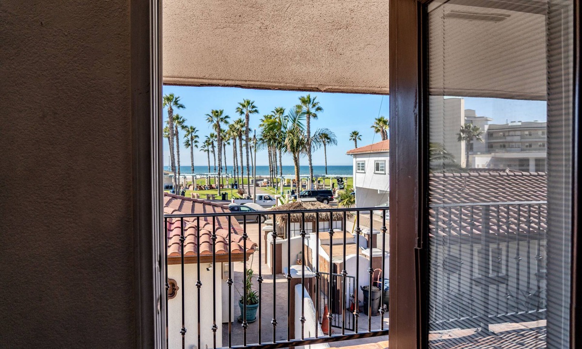 Imperial Beach Hotel | Los Bungalows
