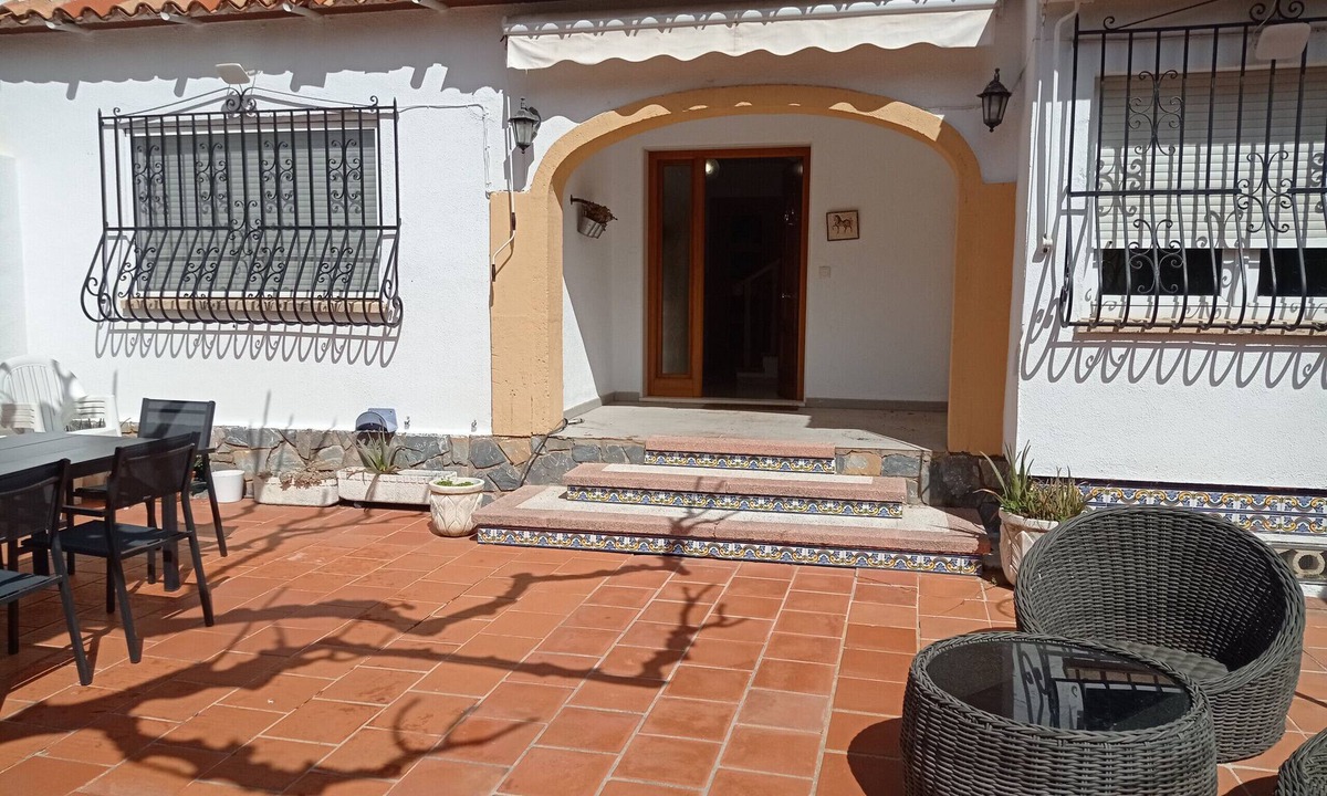 Playa de Gandia Ski Chalet | Los Iris 7, Solo Familias!