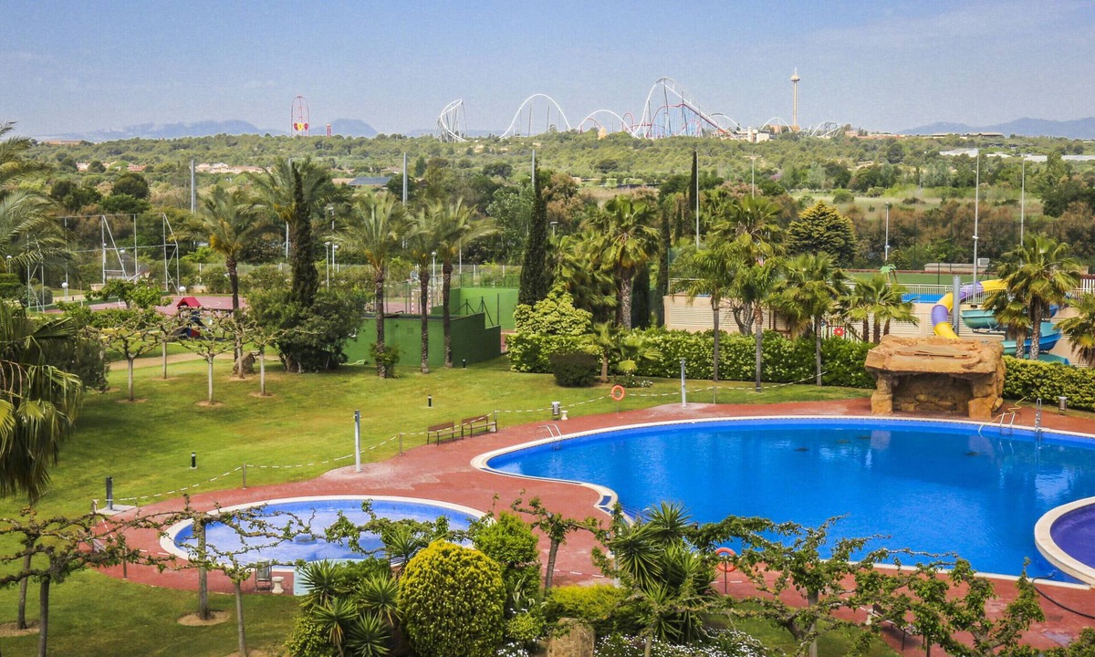La Pineda Apartment | LOS JUNCOS HomeStay by Turismar