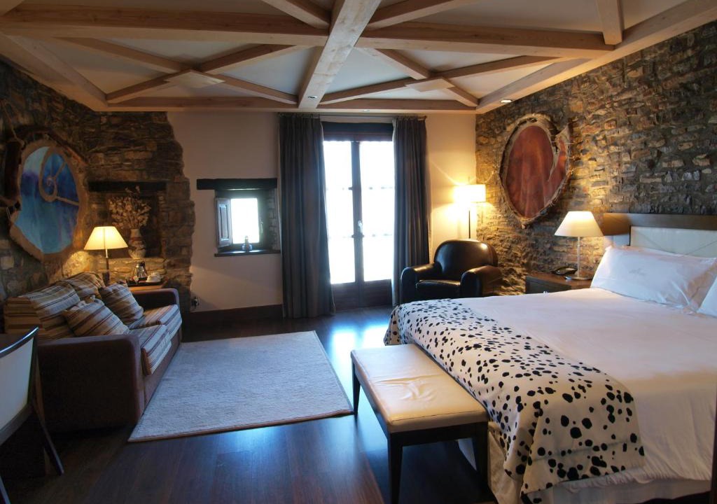 Ainsa-Sobrarbe Hotel | Los Siete Reyes