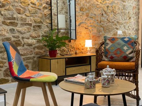 La Senia House | Los tres castells