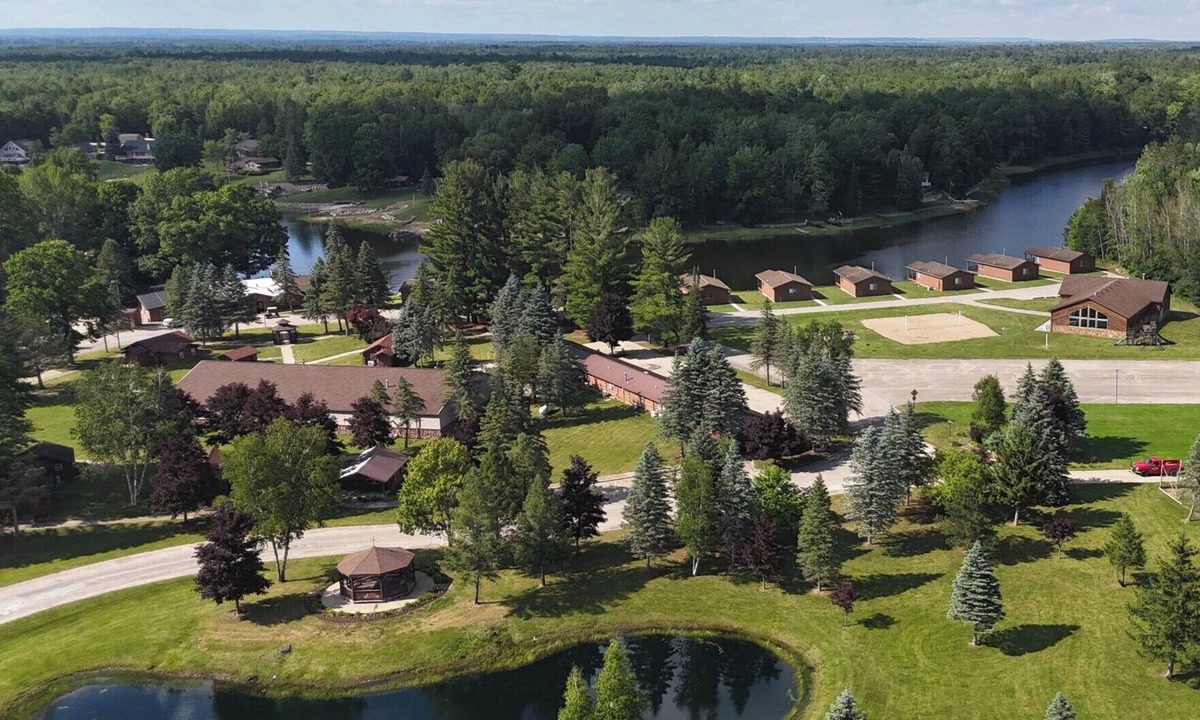 Alger Cabin | Lost Arrow Resort