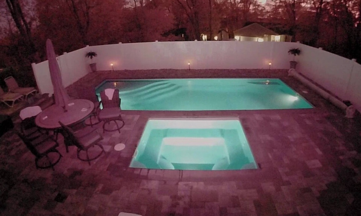 Hanover House | Lost Lands pool side stay!