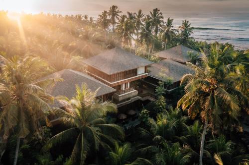 Pekutatan Hotel | LOSTLindenberg