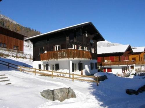 Fiesch Apartment | Lotus UG