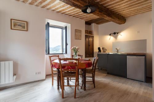Coursegoules Apartment | Lou Baoumoun